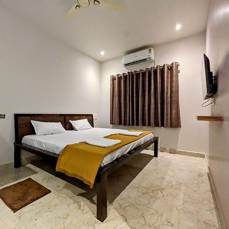Hotel Madhusudan Executive 戈尔哈布尔 外观 照片