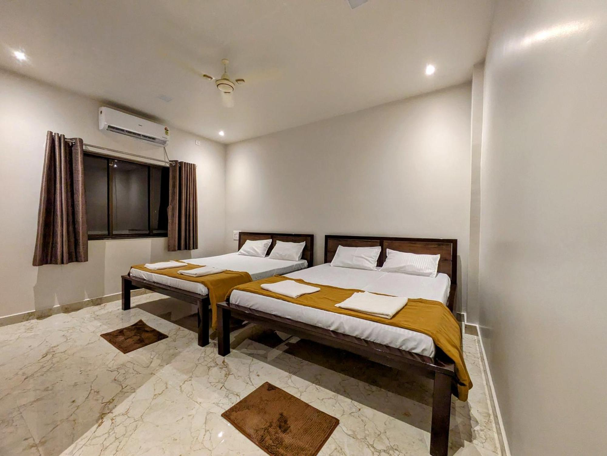 Hotel Madhusudan Executive 戈尔哈布尔 外观 照片